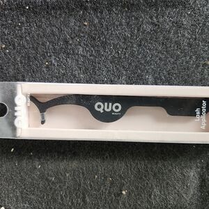 Quo Beauty Lash Applicator in Black